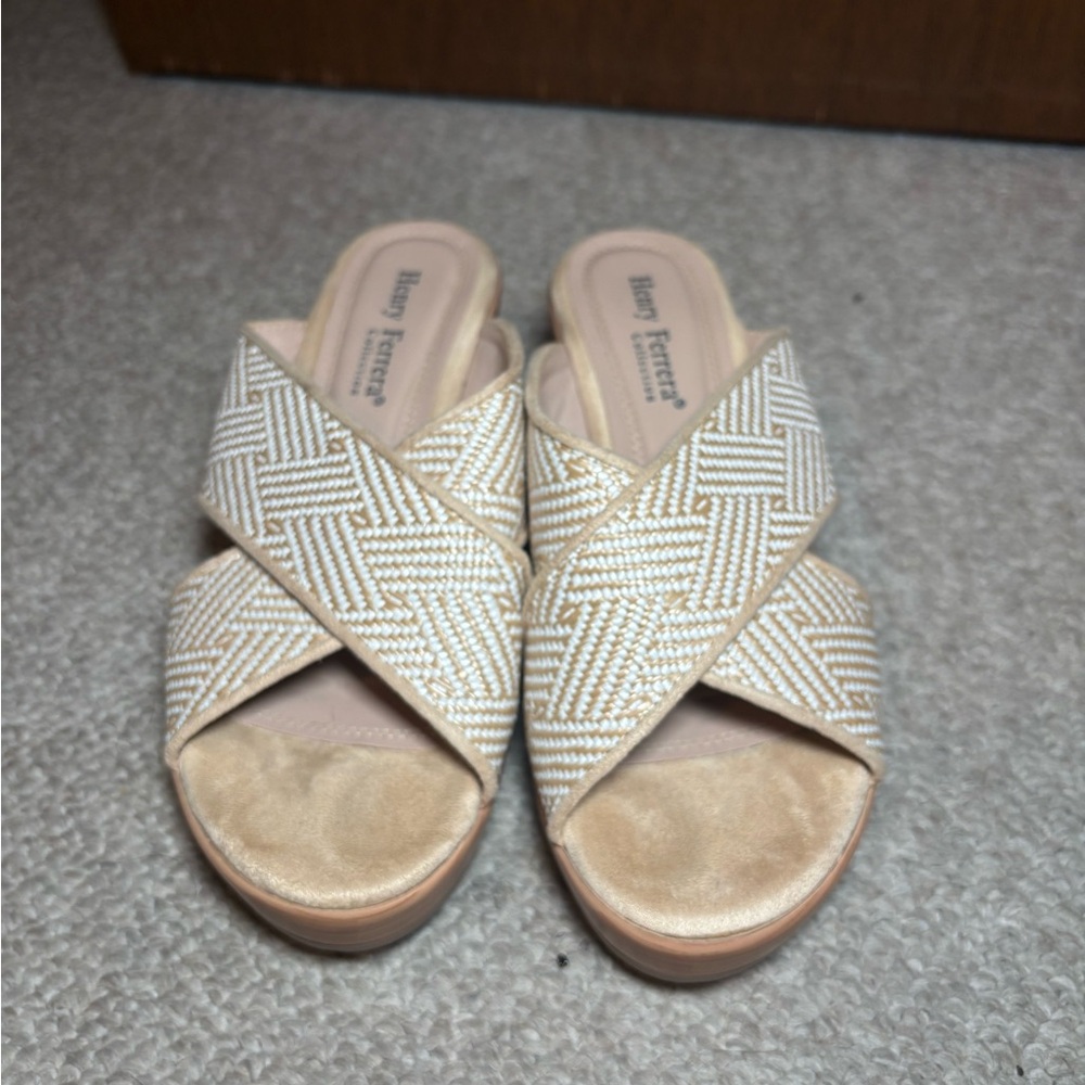 Henry Ferrera Beige and Gold Sandals Size 7.5